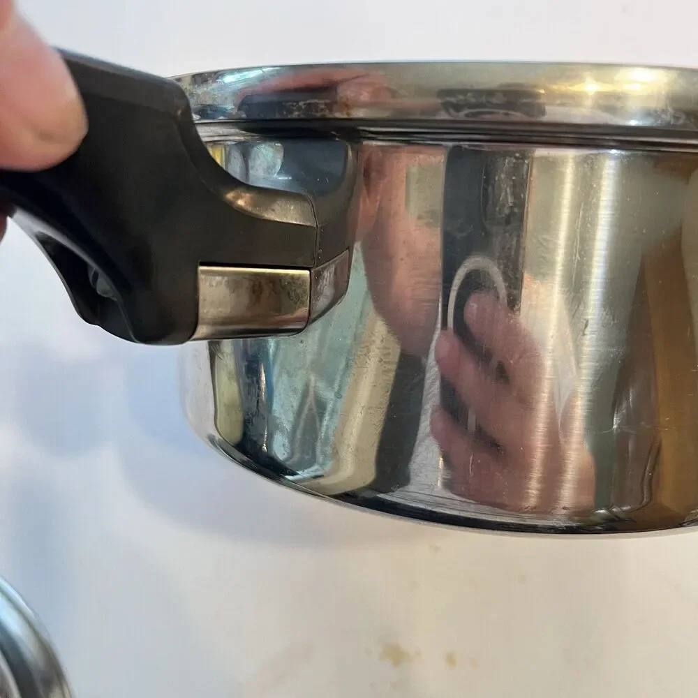 Royal Prestige 7 Ply SS Titanium Silver Alloy Copper 2 Quart Sauce Pan 7.5” &Lid